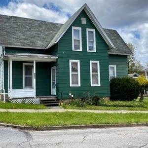 New rental opportunity in downtown DuBois! This 3 bedroom, 1 bathroom home is available immediately for $850/mo. Call Brandee Shaffer Zook at 814-375-1102 ext 432, or mobile 814-715-4789 for more information! photo