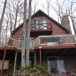 NEW LISTING IN TREASURE LAKE! Priced at only $99,900, this 3 bed, 3 bath has an amazing view of Treasure Lake! Ideally located close to the park and beach. Call Heather Long at 814-375-1102 ext 434 or mobile 814-771-8813 for more information toda photo